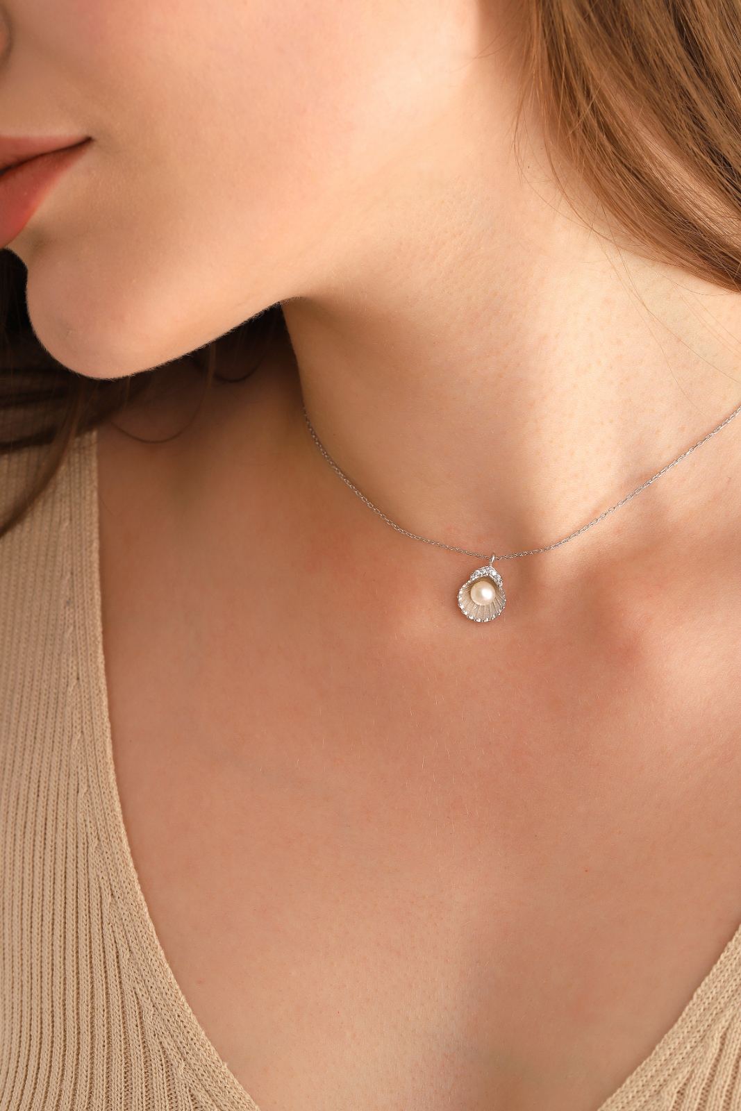 Charming Pearl Necklace - Dainty Personalized Jewelry | Custom Necklaces & Gifts