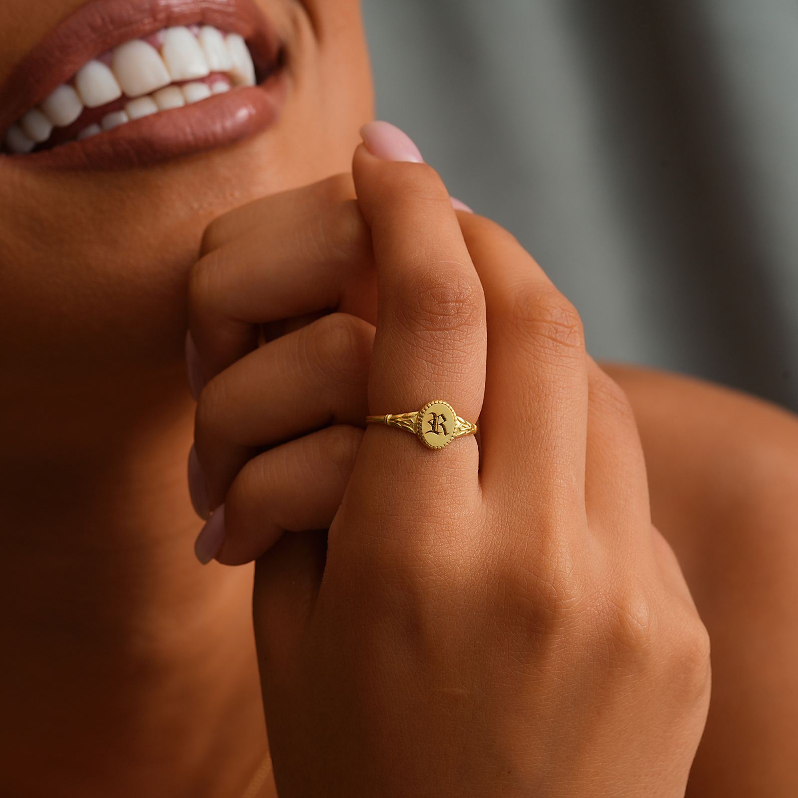 Elegant Siterling Silver Signet Ring Letter - Dainty Personalized