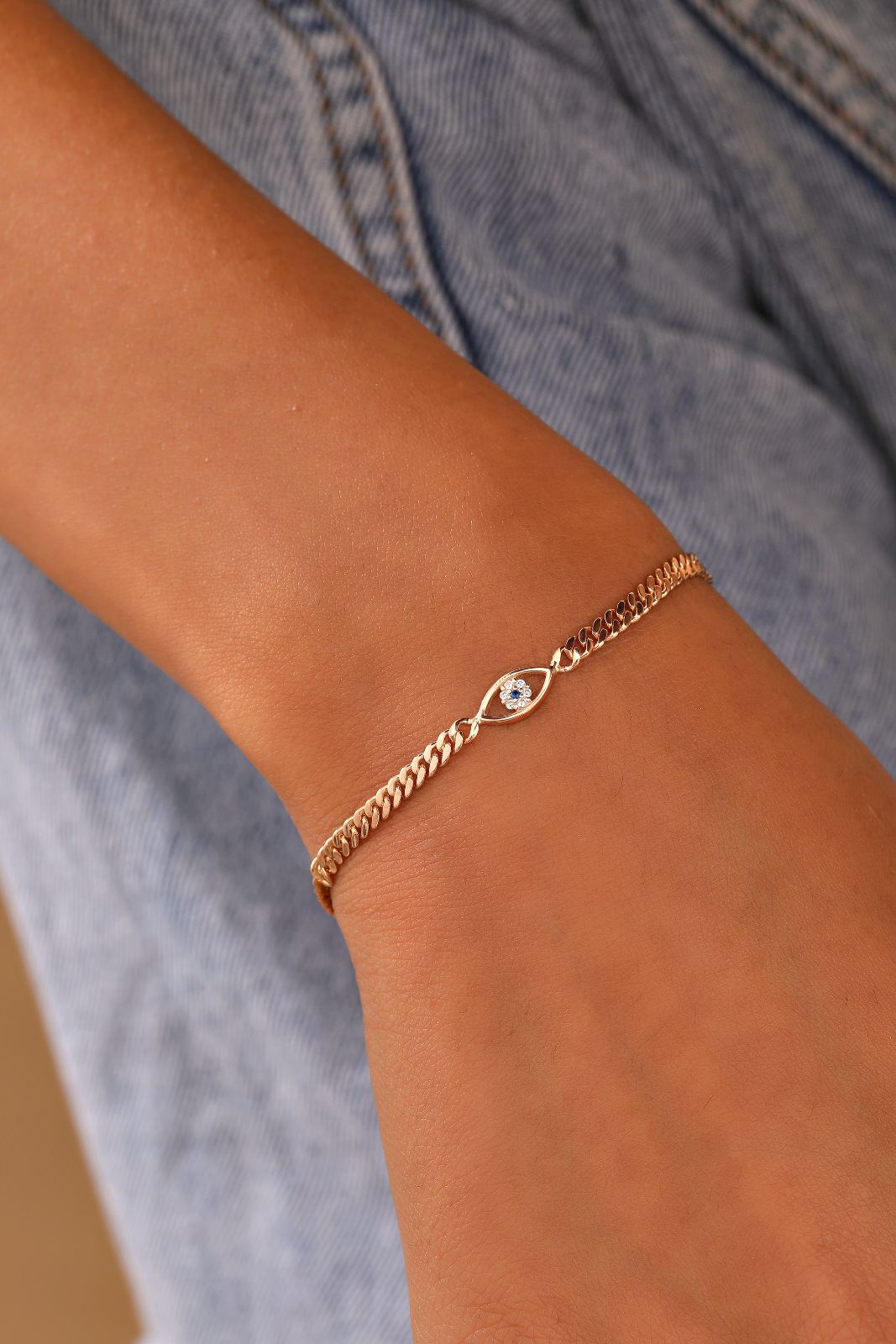 Elegant Sterling Silver Evil Eye Figaro Bracelet - Dainty Personalized Jewelry | Custom Necklaces & Gifts