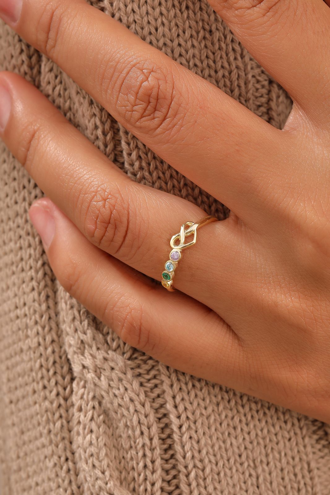 Heart - Shaped Duo Birthstone Signet Ring for Loved Ones - Dainty Personalized
