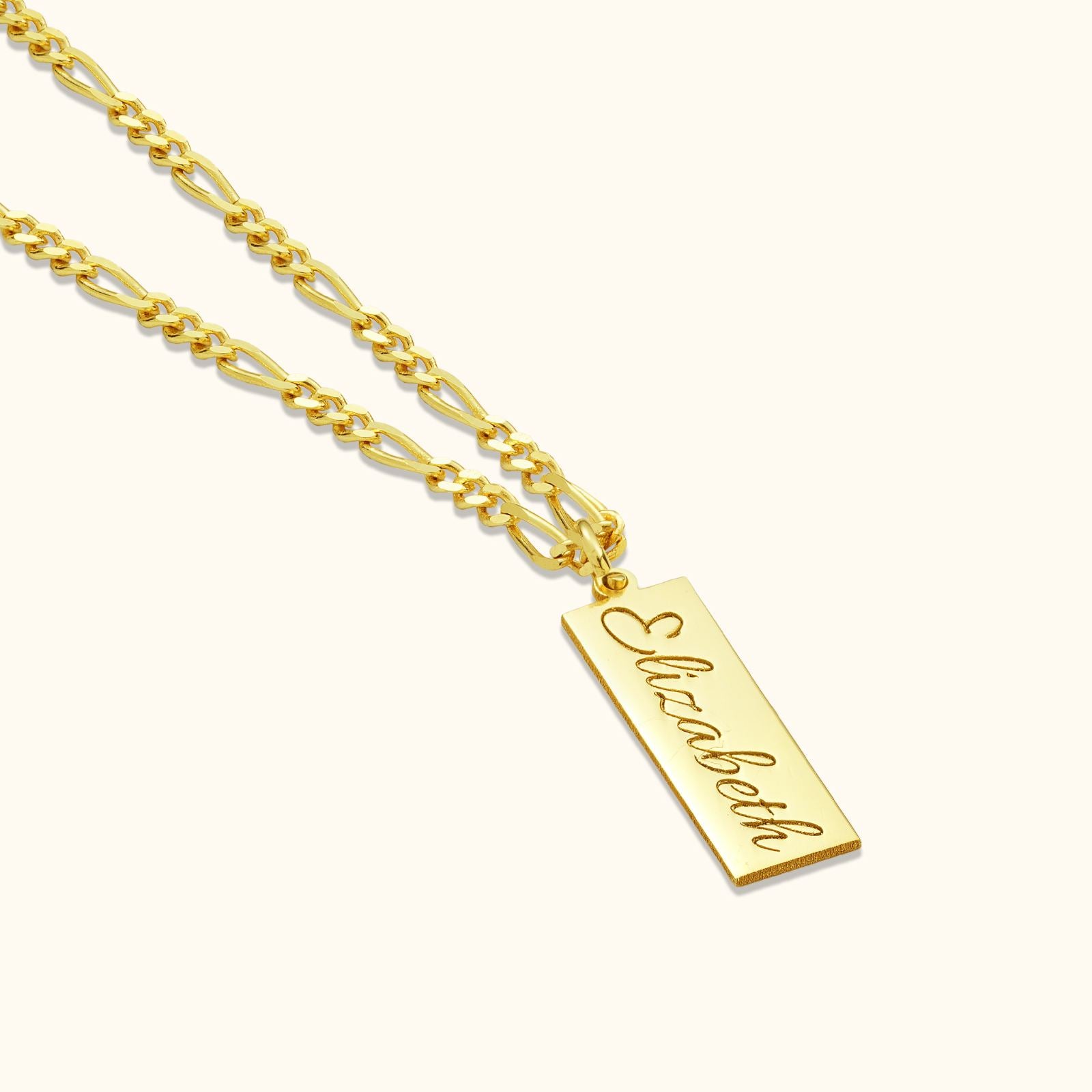 Bar Necklace in gold vermeil with customizable name pendant for unique gifts.