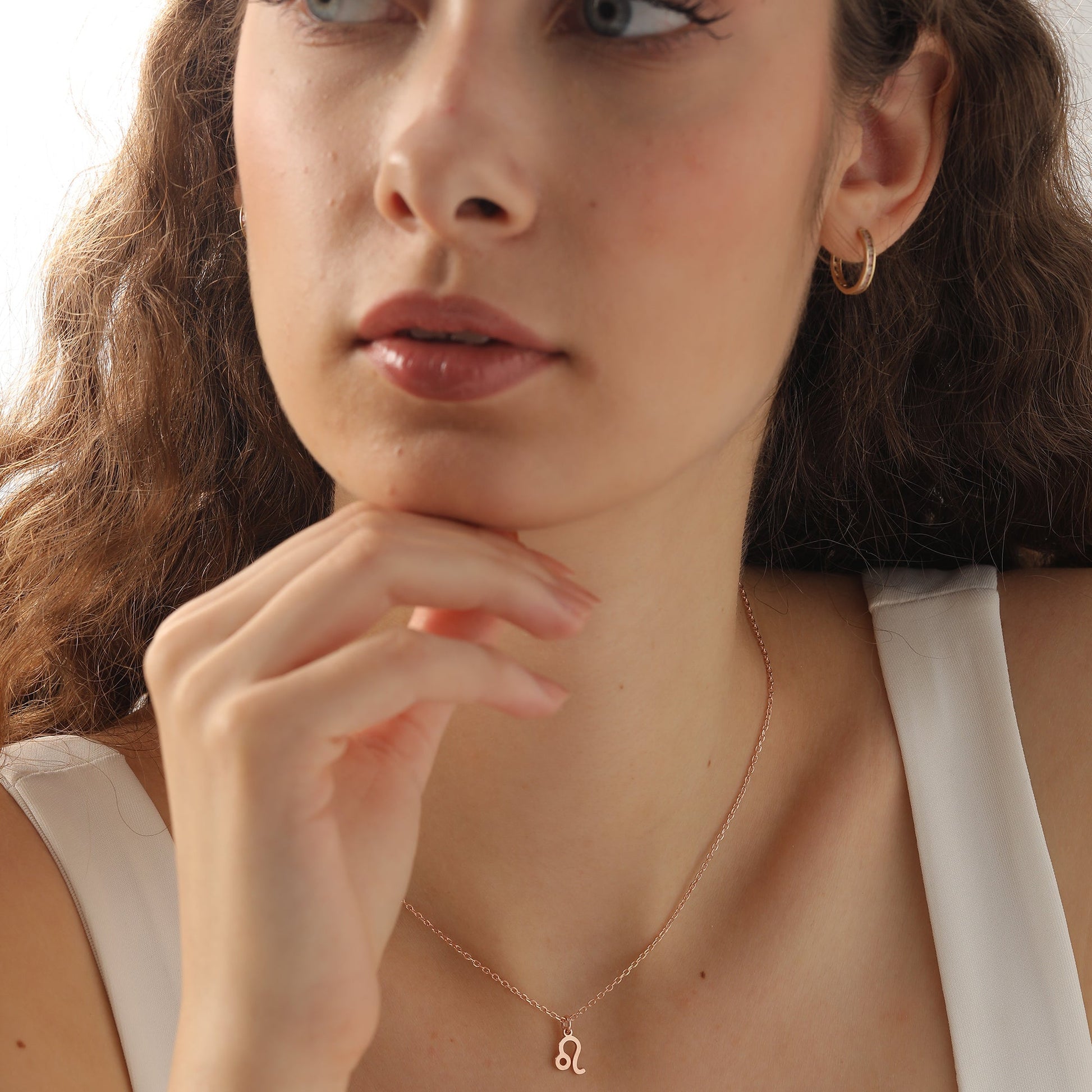 Personalized Zodiac Sign Necklace - Dainty Personalized Jewelry | Custom Necklaces & Gifts