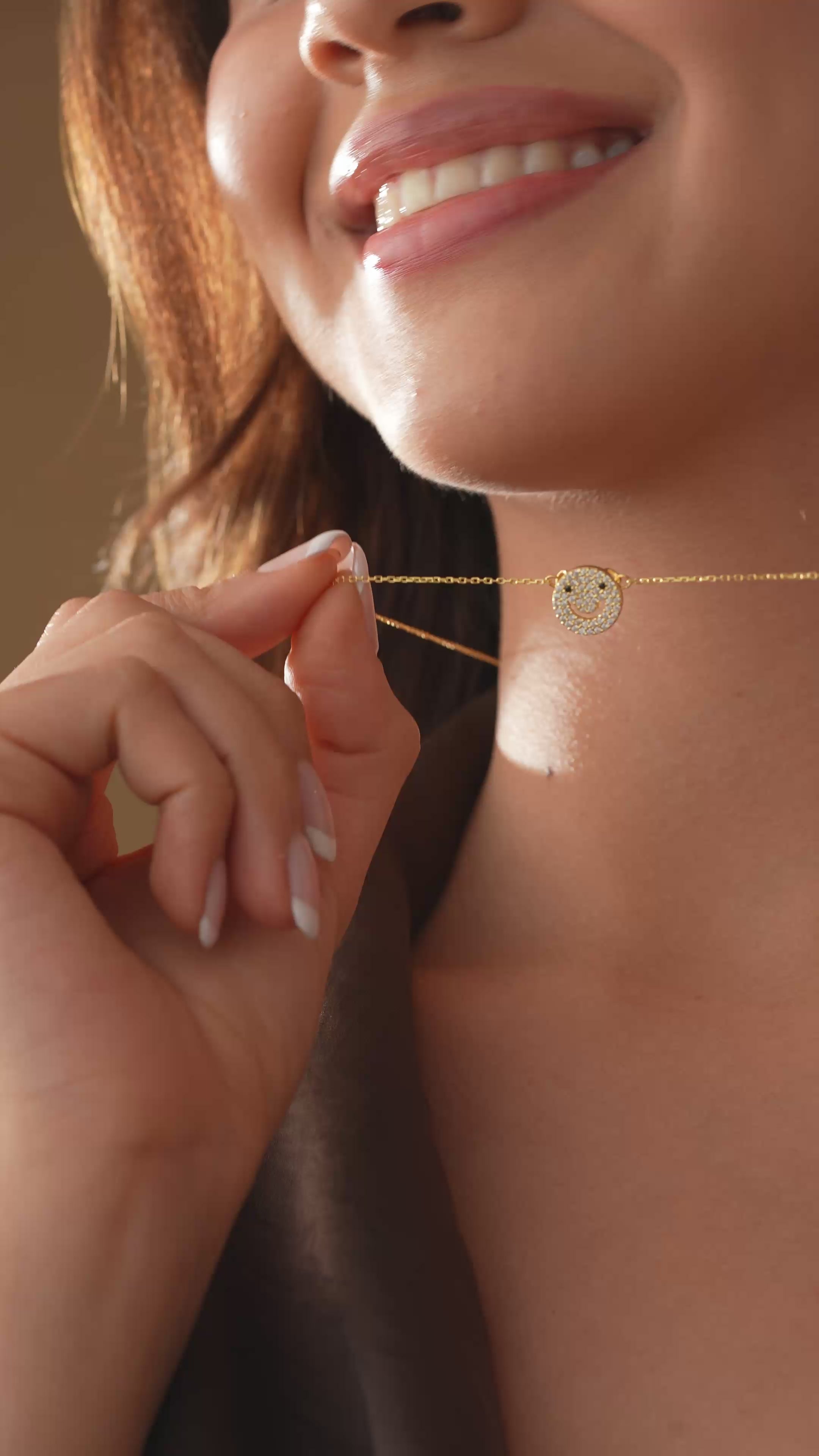 Charming Dainty Smiley Face Necklace