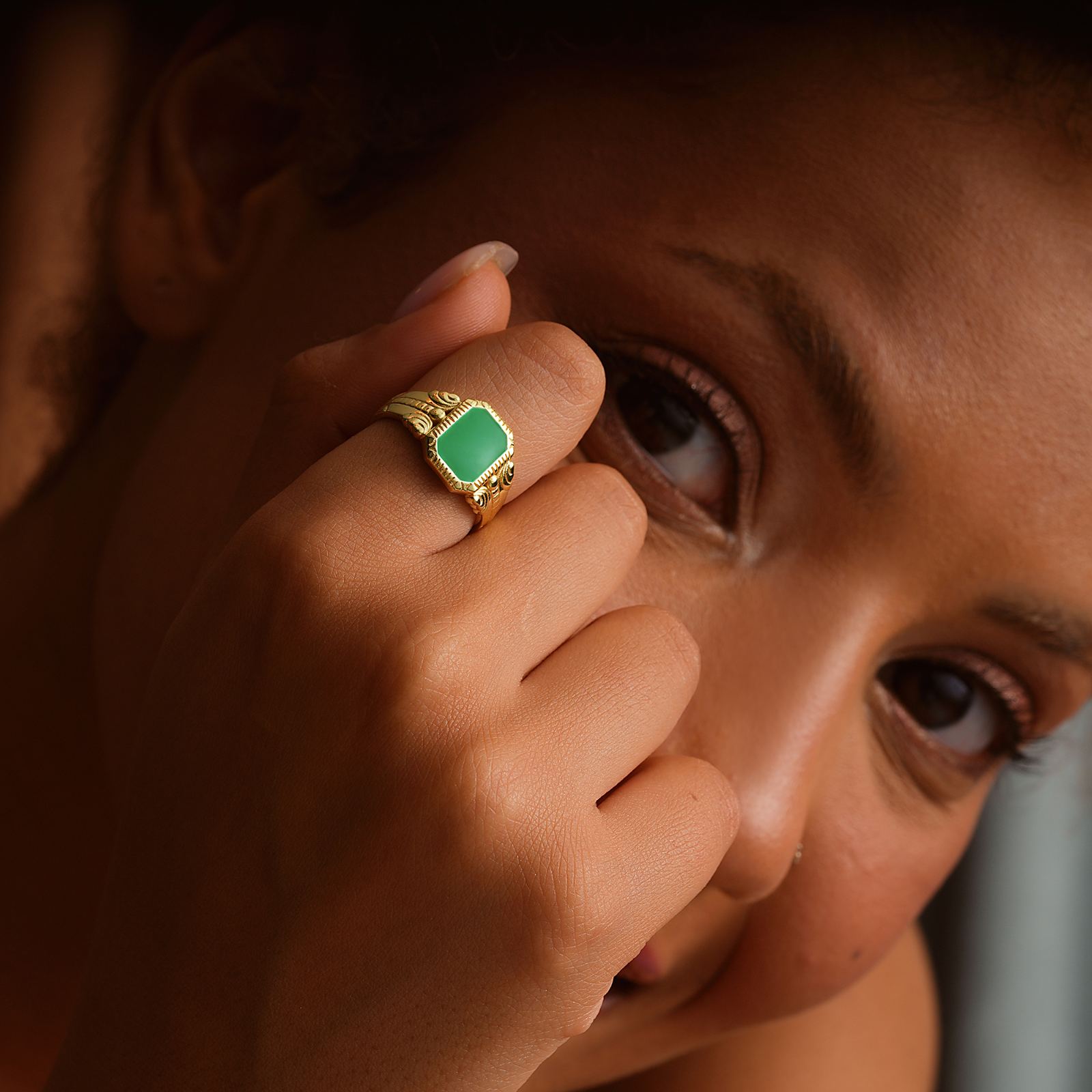 Stylish Signet Ring for Men & Women - Dainty Personalized